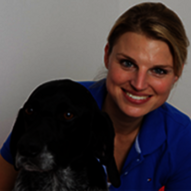 Dr. Friederike Zellner mit Hund